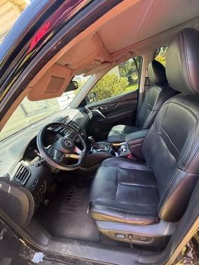 Black 2018 Nissan Rogue SL