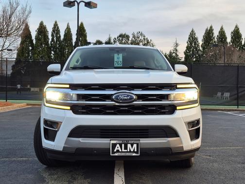 White 2022 Ford Expedition Limited