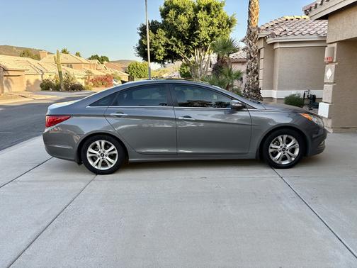 2012 Hyundai SONATA Limited