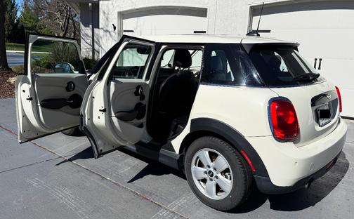 2016 MINI Hardtop Cooper