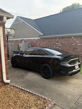 Black 2018 Dodge Charger R/T