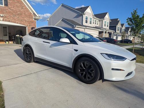 White 2024 Tesla Model X Long Range