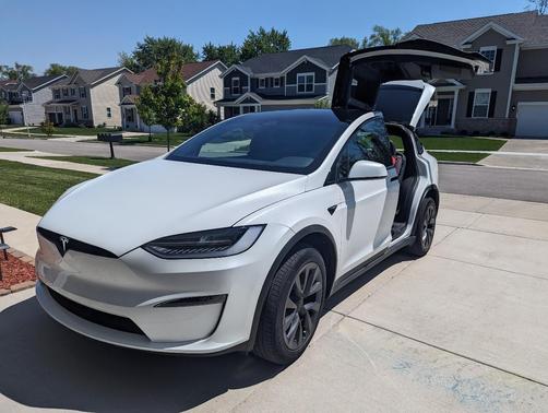White 2024 Tesla Model X Long Range