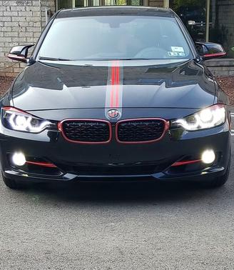 Photo 1 of 3 of 2013 BMW 328 i xDrive