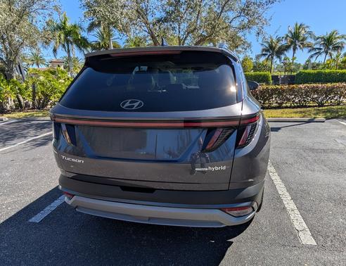 2025 Hyundai TUCSON Hybrid Limited