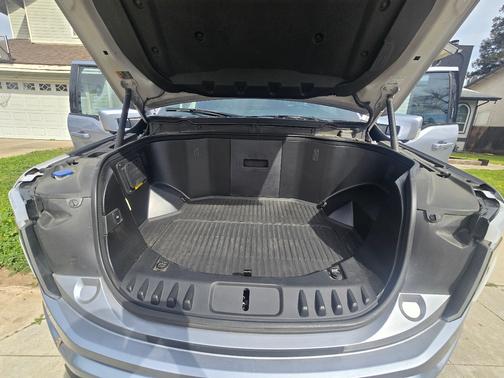 2022 Ford F-150 Lightning LARIAT