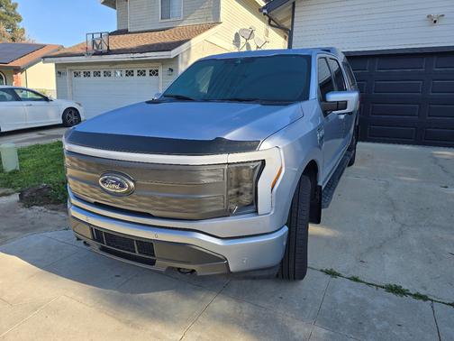 2022 Ford F-150 Lightning LARIAT