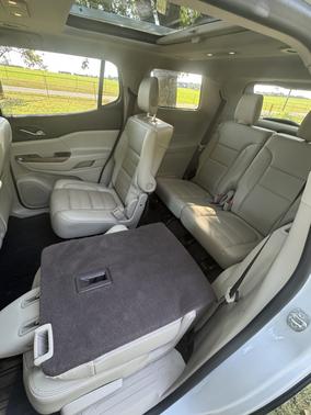 White 2019 GMC Acadia Denali