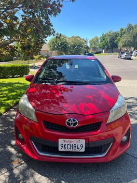 Red 2012 Toyota Yaris SE