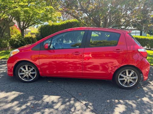 Red 2012 Toyota Yaris SE
