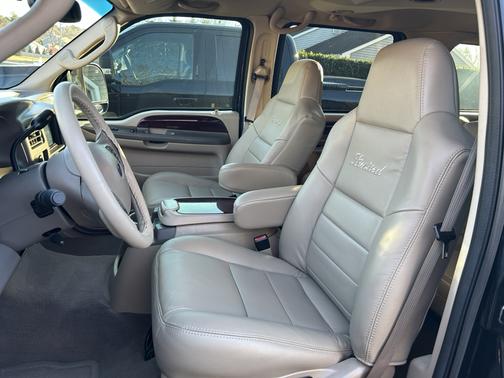 2003 Ford Excursion Limited 4WD
