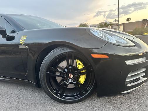 2014 Porsche Panamera 4S