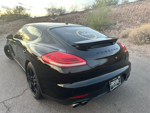 2014 Porsche Panamera 4S
