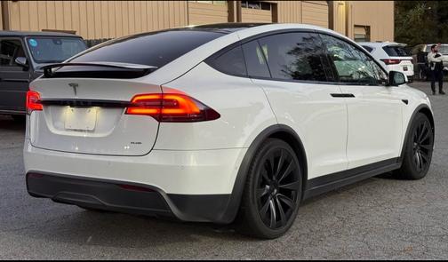 2022 Tesla Model X Plaid