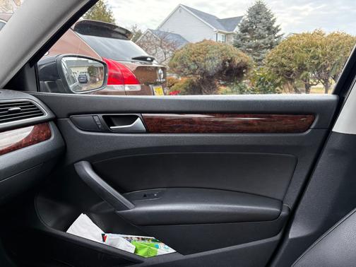 2015 Volkswagen Passat 2.0L DSG TDI SE w/Sunroof & Nav