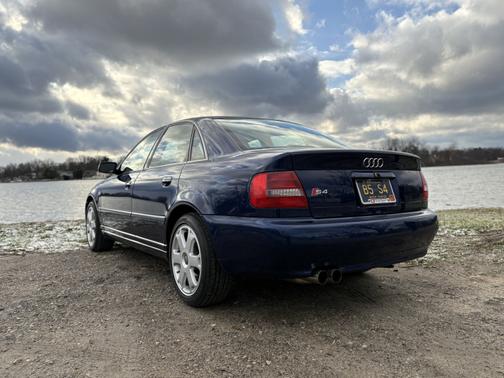 2001 Audi S4 quattro