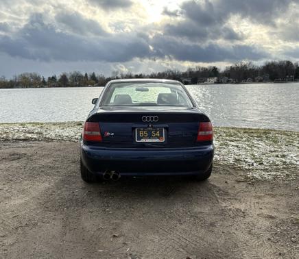 2001 Audi S4 quattro