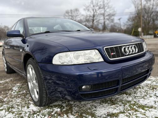 2001 Audi S4 quattro