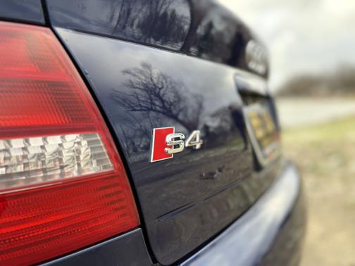 2001 Audi S4 quattro