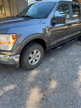 Gray 2022 Ford F-150 XLT