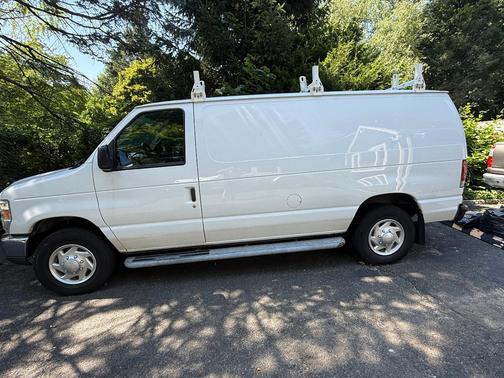 White 2012 Ford E250 Cargo