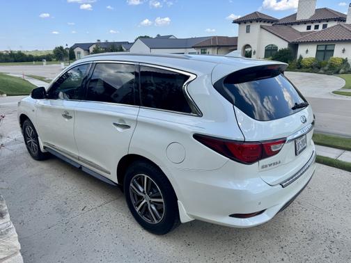 2017 INFINITI QX60 Base