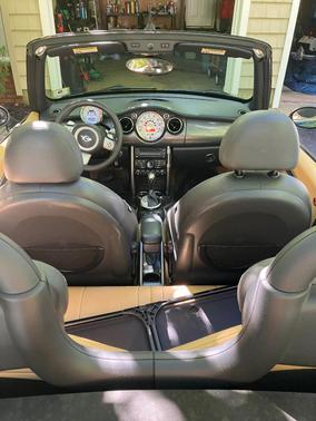 Green 2008 MINI Cooper Base