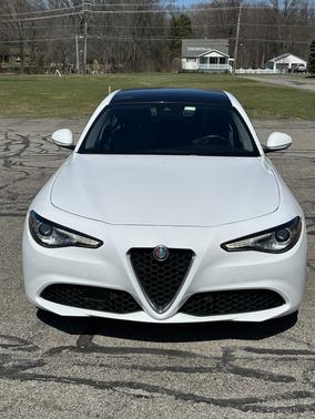 2021 Alfa Romeo Giulia Base