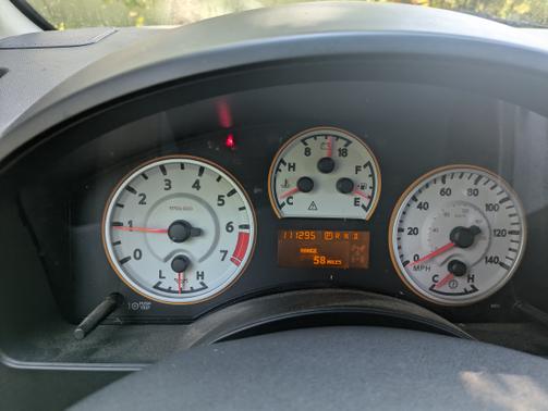 2012 Nissan Titan SV