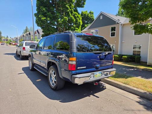 Blue 2005 Chevrolet Tahoe LT