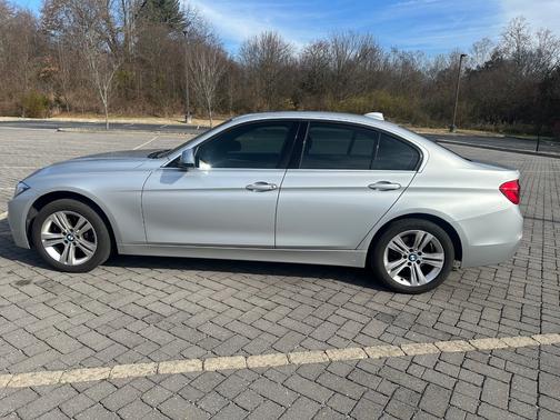 2017 BMW 330 i xDrive