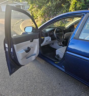 2010 Hyundai Accent GLS
