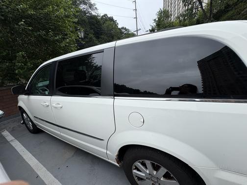 2013 Chrysler Town & Country Touring