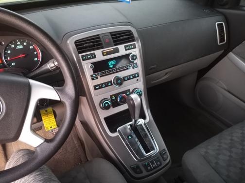 Photo 4 of 9 of 2007 Chevrolet Equinox LS