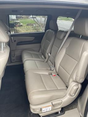 White 2015 Honda Odyssey EX-L