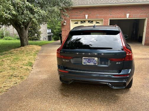 2024 Volvo XC60 B5 Plus Dark Theme