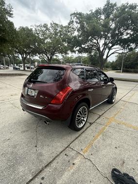 Red 2006 Nissan Murano SL