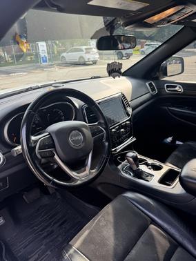 White 2021 Jeep Grand Cherokee Laredo X