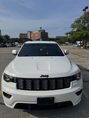 White 2021 Jeep Grand Cherokee Laredo X