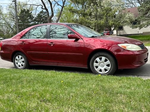 Red 2003 Toyota Camry LE