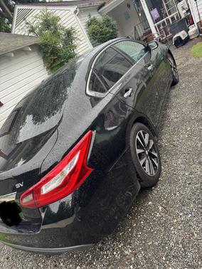 Black 2018 Nissan Altima 2.5 SV