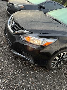 Black 2018 Nissan Altima 2.5 SV