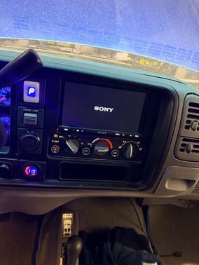 Blue 1995 Chevrolet 1500 Cheyenne