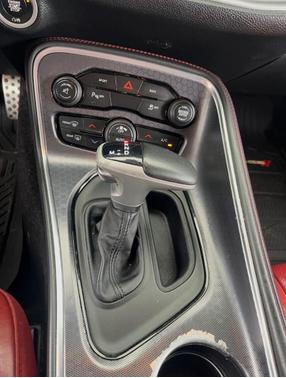 White 2016 Dodge Challenger SXT