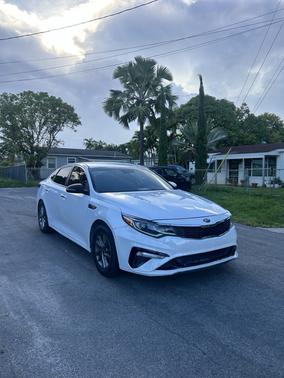 2020 Kia Optima LX