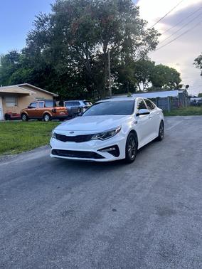 2020 Kia Optima LX