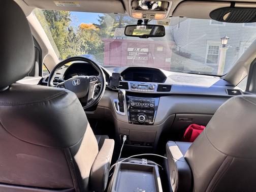 Silver 2013 Honda Odyssey Touring
