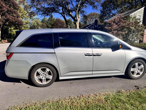 Silver 2013 Honda Odyssey Touring
