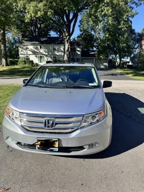 Silver 2013 Honda Odyssey Touring