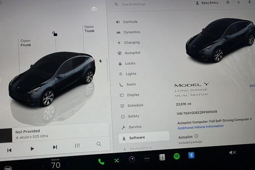 2024 Tesla Model Y Long Range